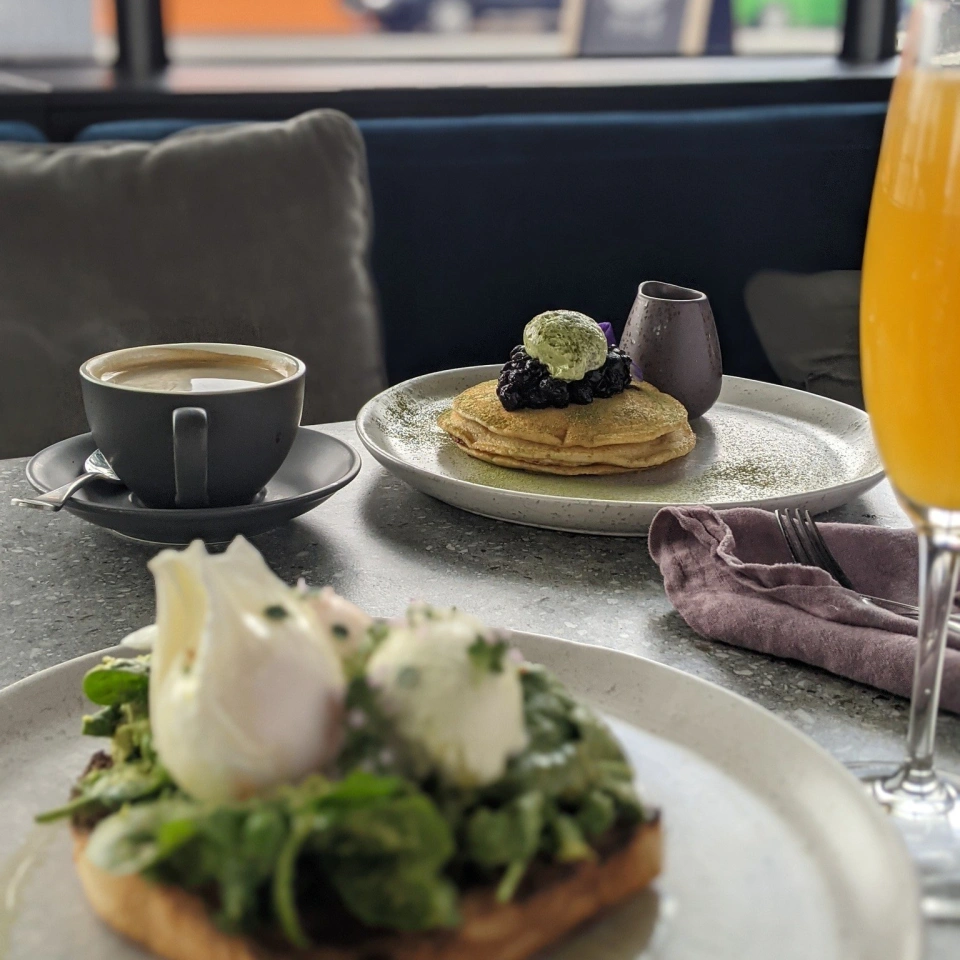 Bluestonebarkitchen FB 22 01 003