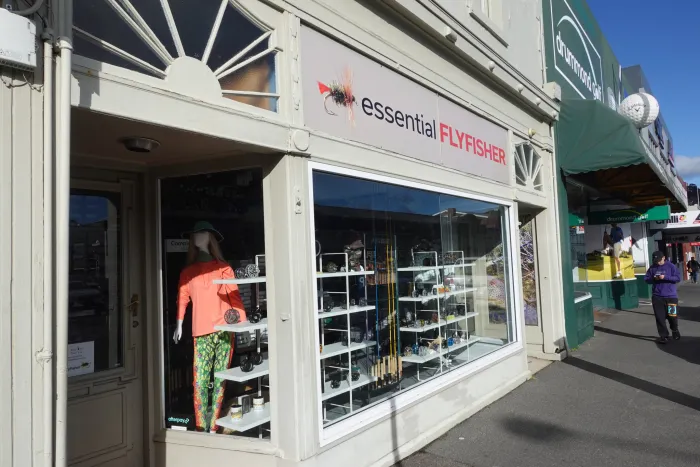 Essential Fly Fisher DC 23 06 002