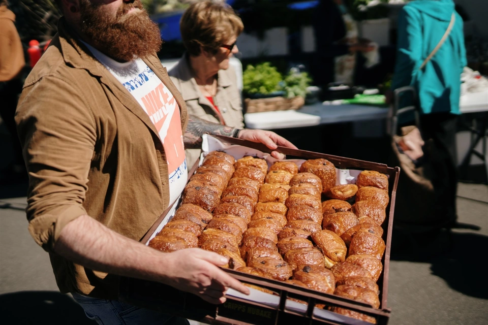 Launnie Harvest Market 5