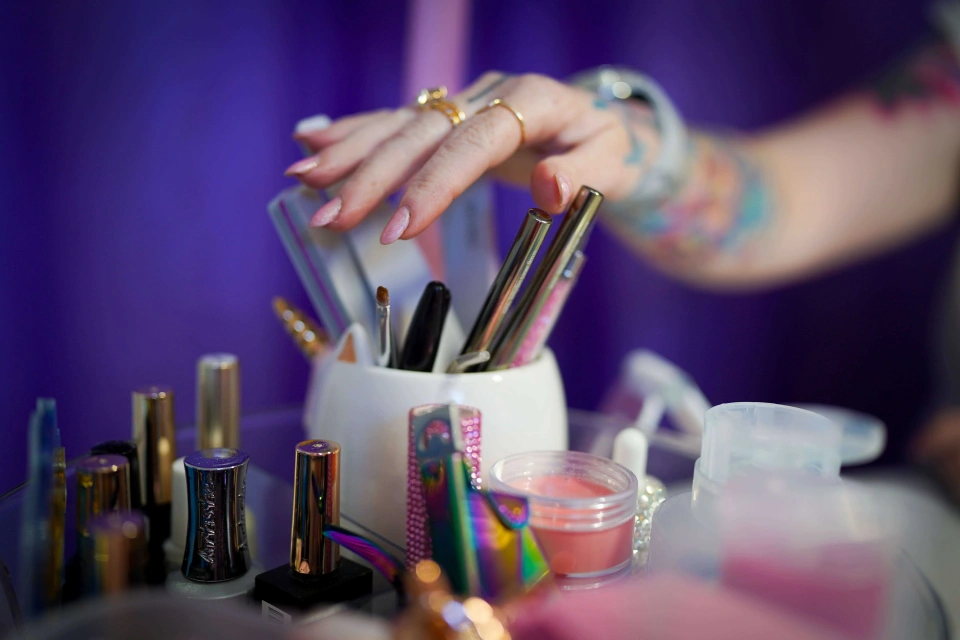 Glitter Bomb Nails 1