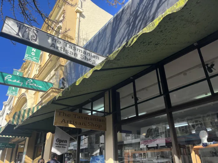 Thetasmanianartisanshop_NH_23_06_001