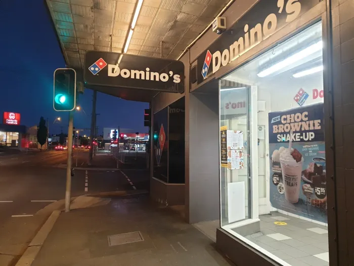Dominos DP 22 01 004