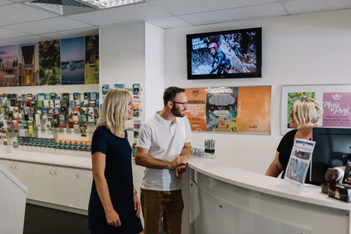 Launceston Visitor Info FB 20 09 001