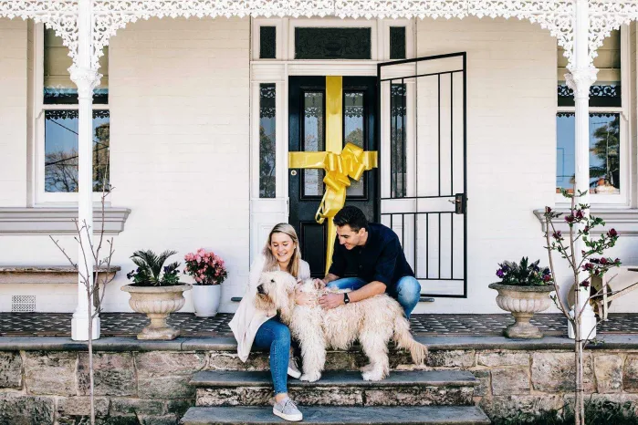 Ray White FB 23 04 001