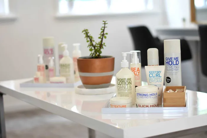 U R Unique FB 22 08 002