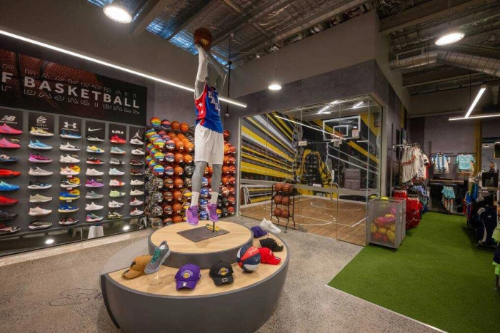 R0 0 8256 5504 w1200 h678 fmax 2